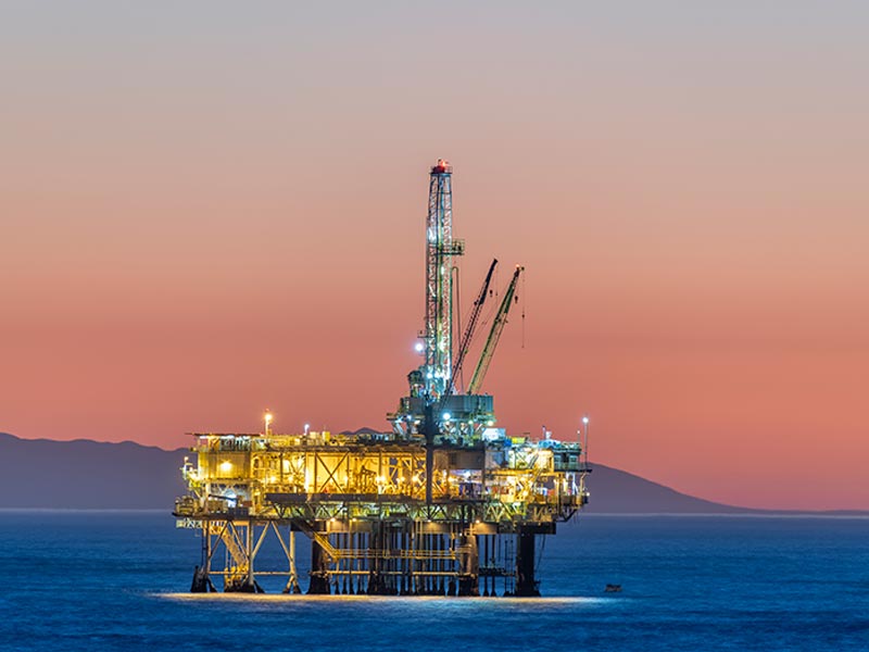 Oil Platform At Dusk 2026 01 05 05 57 58 Utc